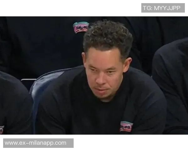 文班缺阵球队表现出色哈珀称他复出后将助力球队无敌状态 文班缺阵球队表现出色哈珀称他复出后将助力球队无敌状态