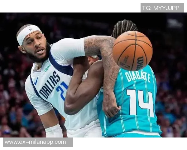 黄蜂队全员发力十人得分八人上双展现团队实力